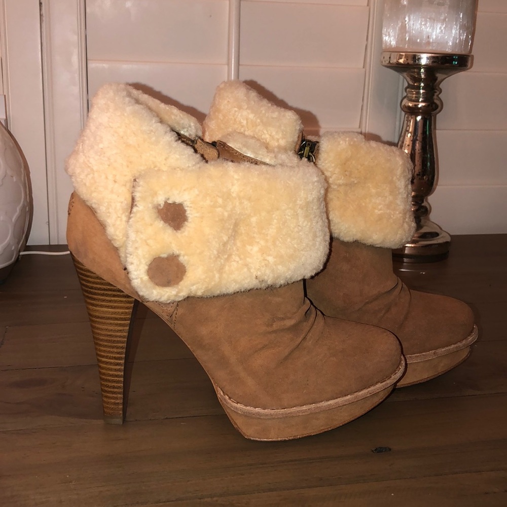 COPY - Ugg ankle boots